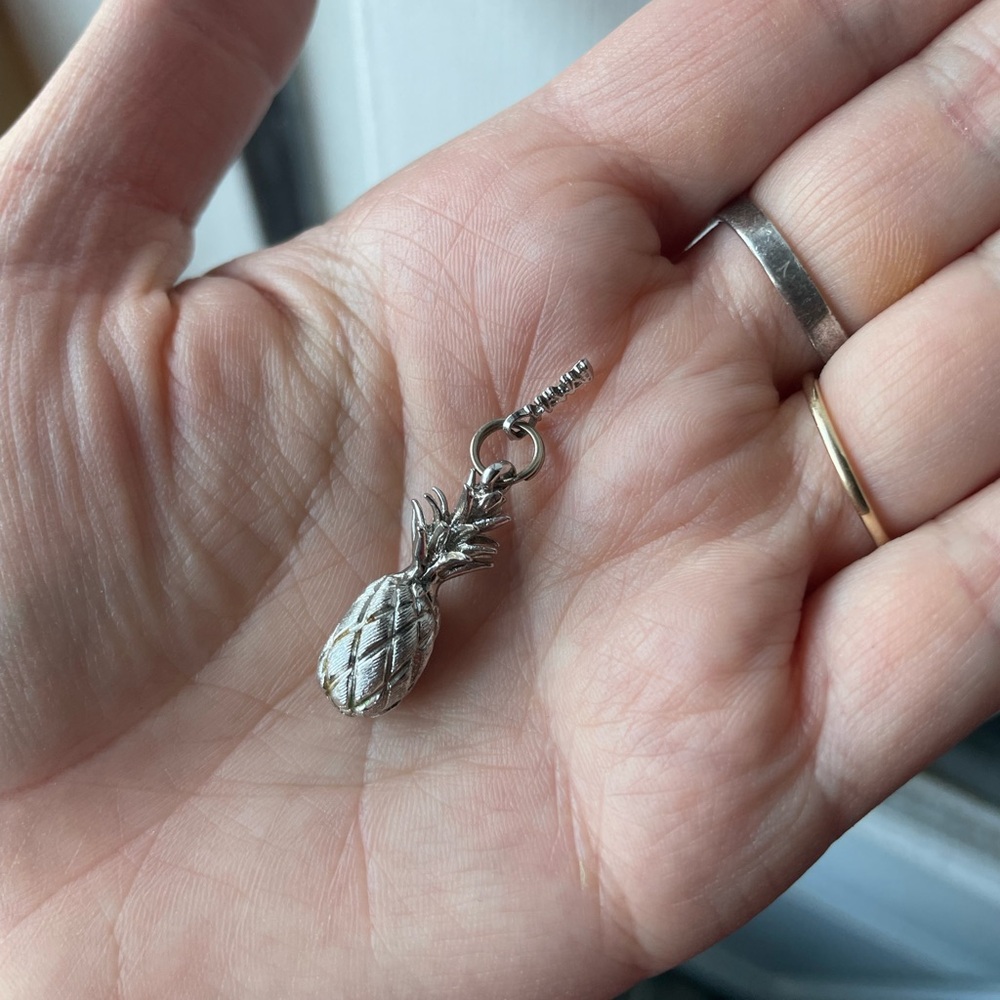 Silver Pineapple Charm / Pendant